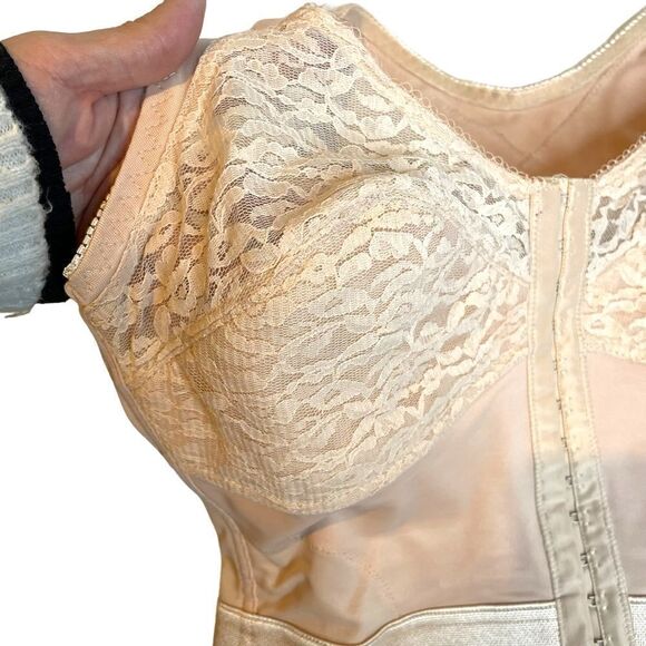 Vintage Nude Color Bustier Bra 🤍 - Picture 2 of 5